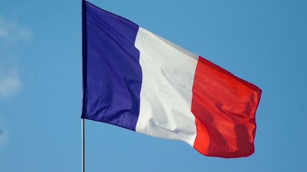 <br />
                    Агентство Fitch объявило о понижении долгосрочного рейтинга дефолта эмитента Франции<br />
                