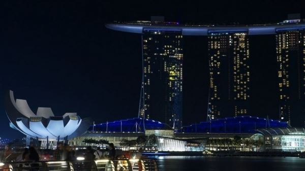 <br />
                    Власти Сингапура вдвое увеличили налог на покупку недвижимости для иностранцев<br />
                