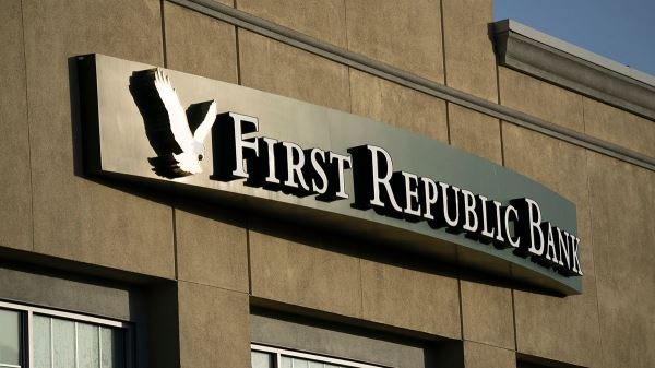 <br />
                    Банки продолжат падать: банкротство First Republic Bank открыло США дорогу в рецессию<br />
                